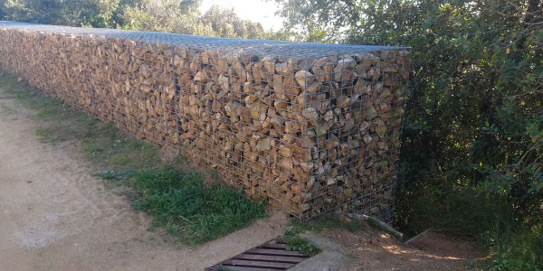 Estructuras geotécnicas Muros de gaviones en el Vallès Occidental