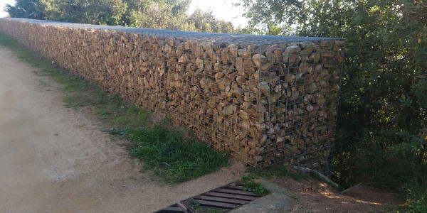 Sondeos geológicos para taludes en el Vallès Occidental