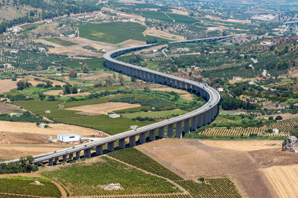 Estudios geológicos · Ingenieros Geotécnicos y Geofísicos Polinyà